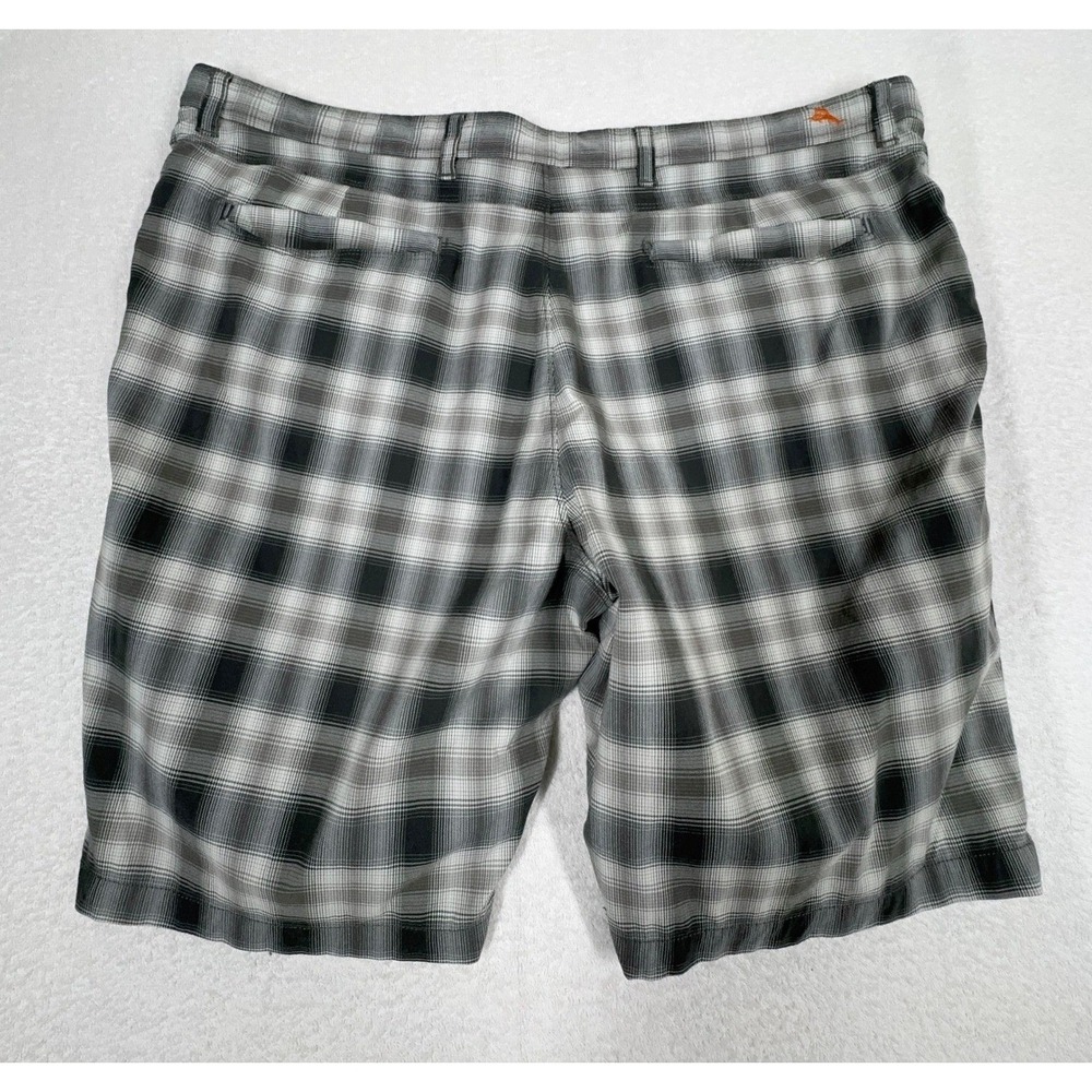 Tommy Bahama Shorts Mens 40x10 Gray Plaid Microfiber Chino Stretch